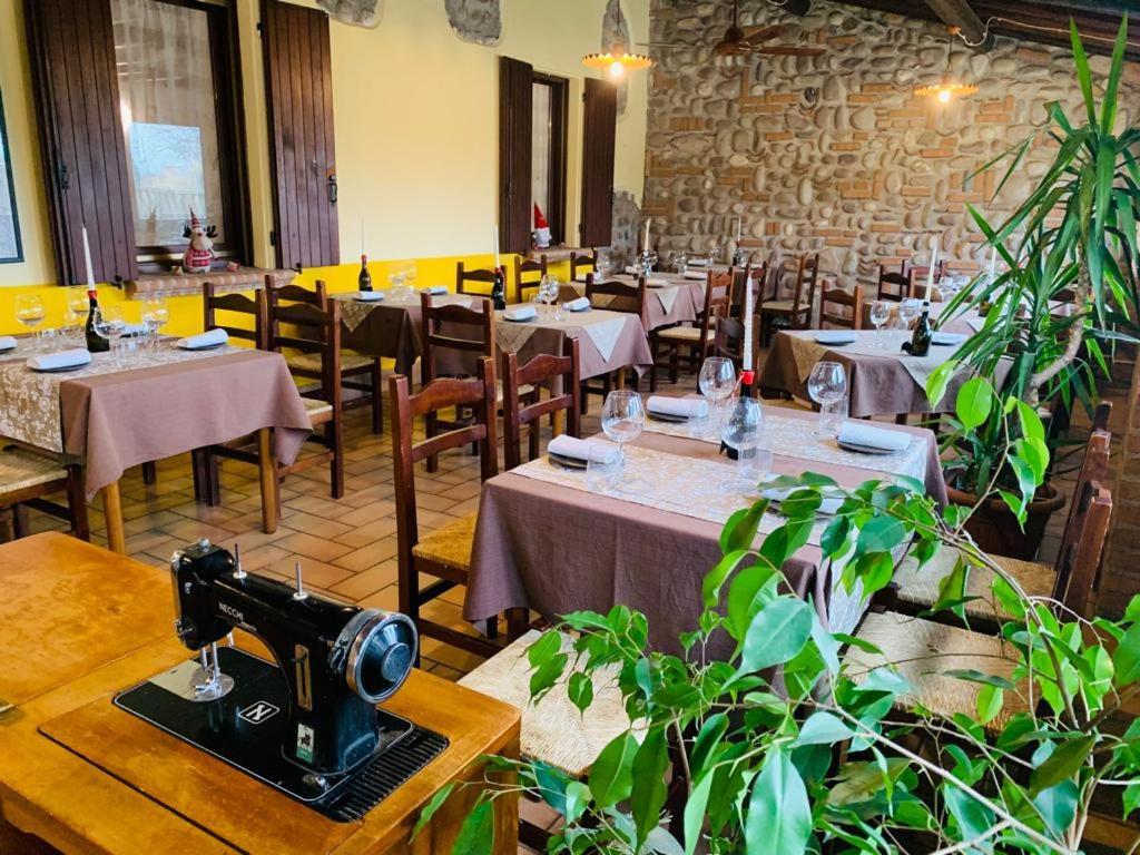 فيلا فاليجيو سول مينشيوفي Agriturismo La Pace المظهر الخارجي الصورة